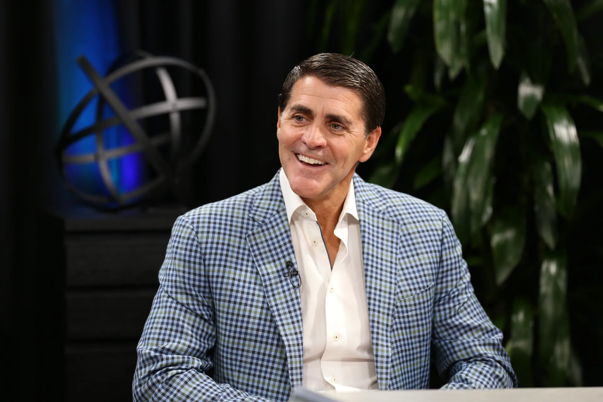 Workday's AI Take: CEO Says Not a 'Killer' as Stocks Plunge 30.5%